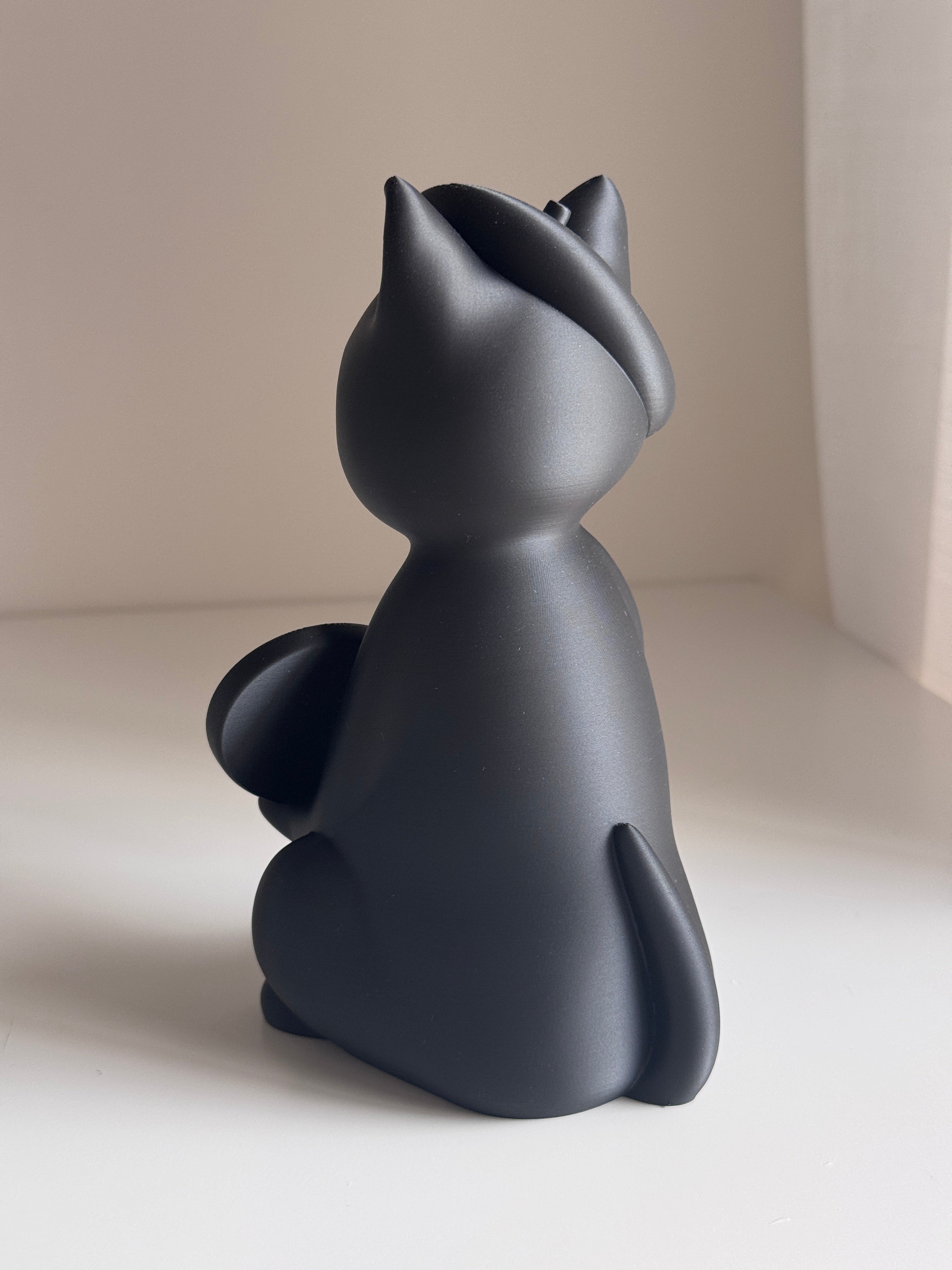 Artist Cat Figurine with Paint Brushes & Palette