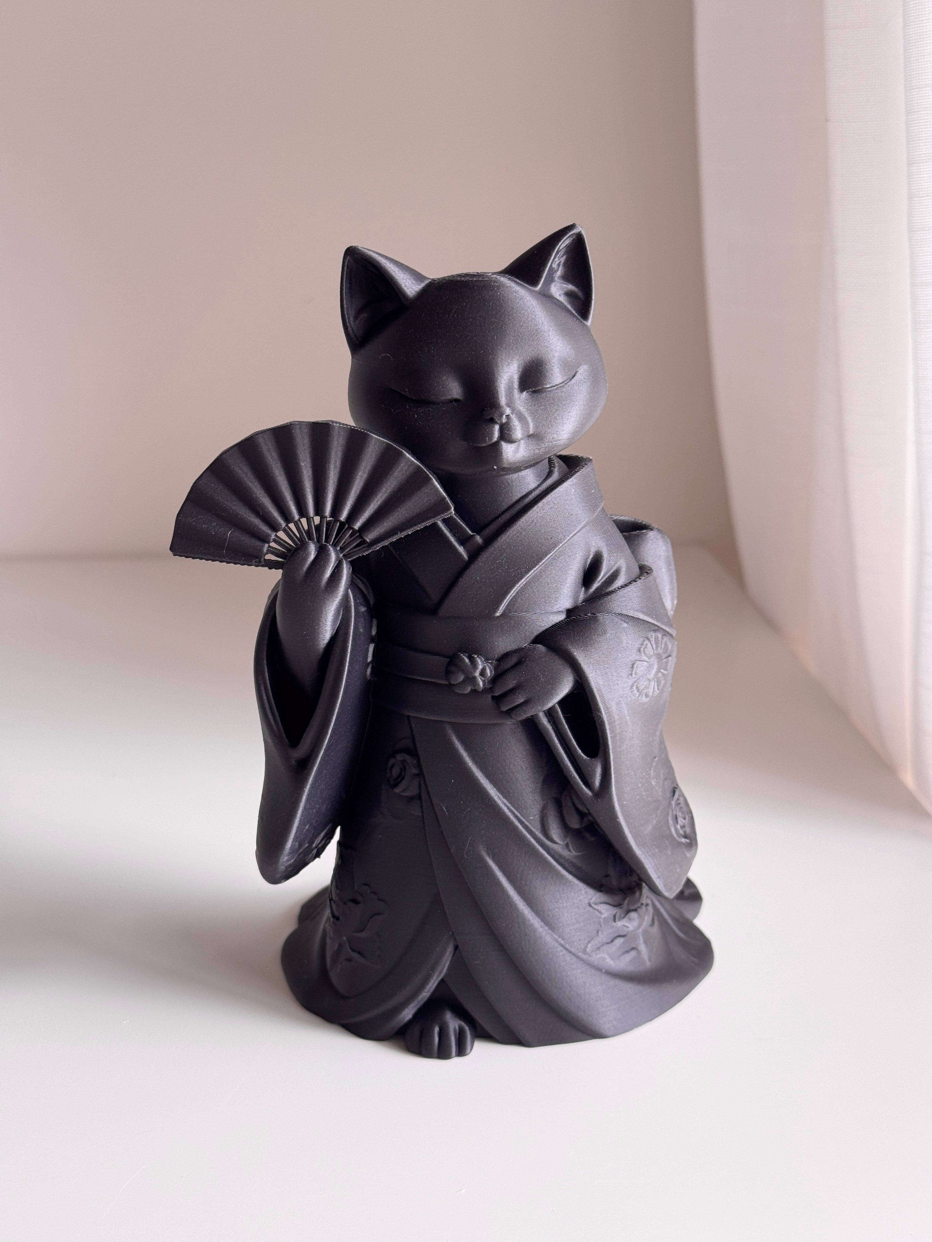 Geisha Cat Sculpture Figurine - Kimono Japanese Style Decor